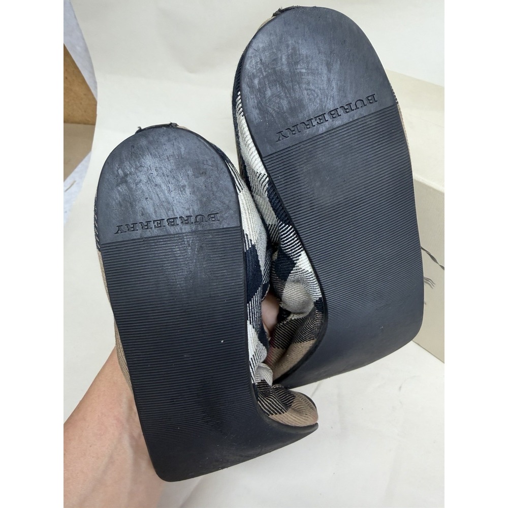 Burberry Falcony House Check Ballerina Flats Black Leather EU 39 UK 6 w/ Box - Picture 10 of 12